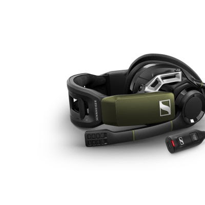 The GSP 550 gaming headset is paired with a sleek and intuitive Surround Dongle, designed to optimize the sound experience at a single click of its Dolby button.
