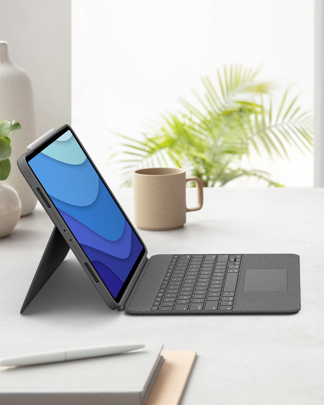 Logitech-Combo-Touch